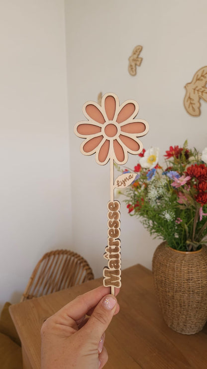 fleur en bois - fin d'année - Maîtresse - atsem - cadeau personnalisé- nounou