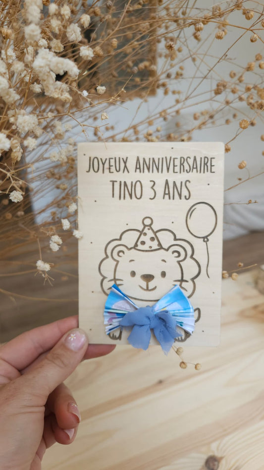 Carte en bois anniversaire enfant – Porte-billet personnalisé 🎁🦁