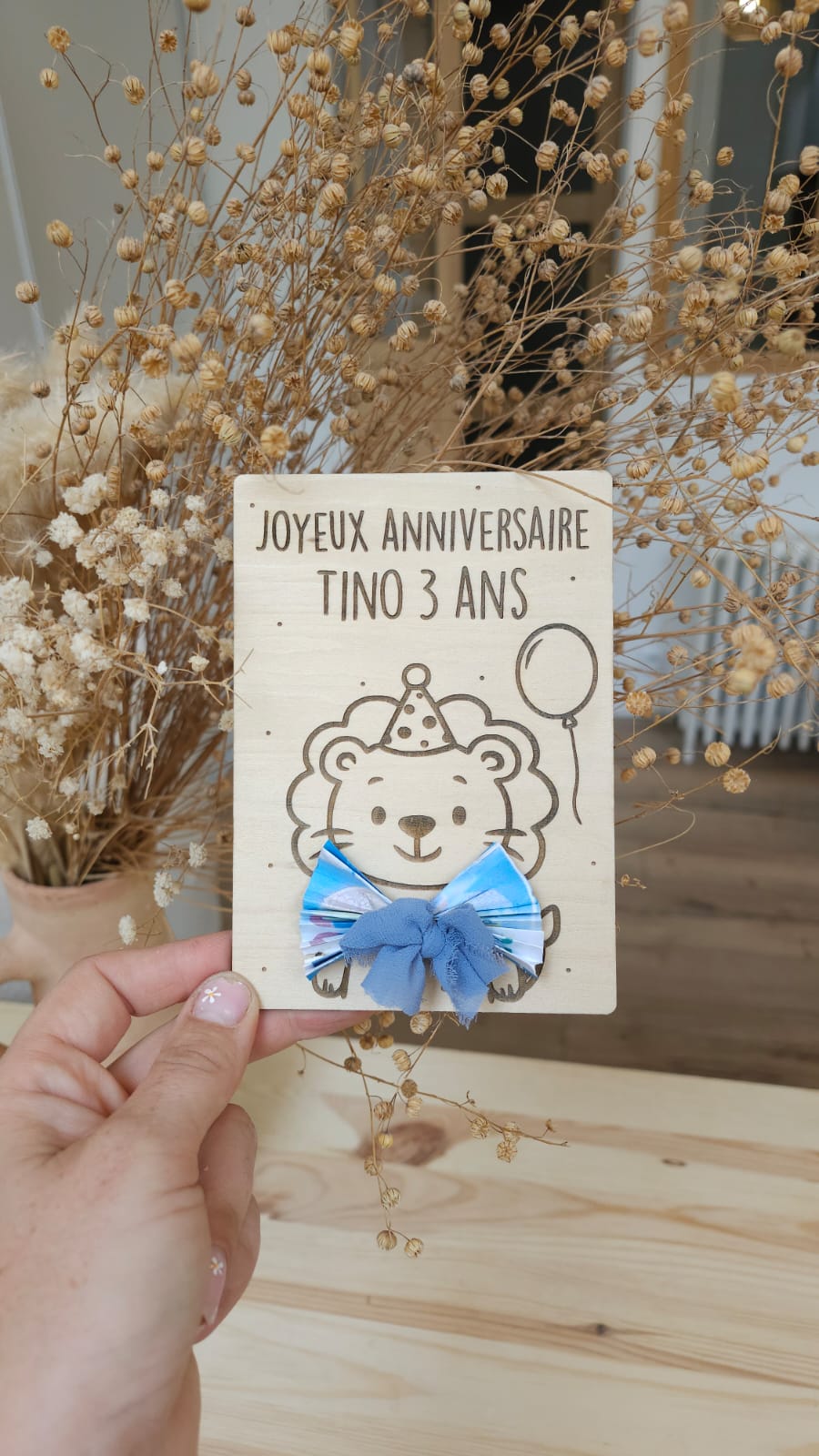 Carte en bois anniversaire enfant – Porte-billet personnalisé 🎁🦁
