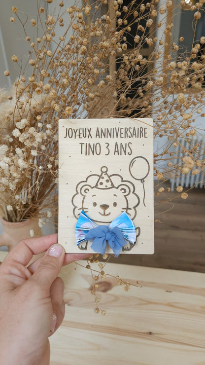 Carte en bois anniversaire enfant – Porte-billet personnalisé 🎁🦁