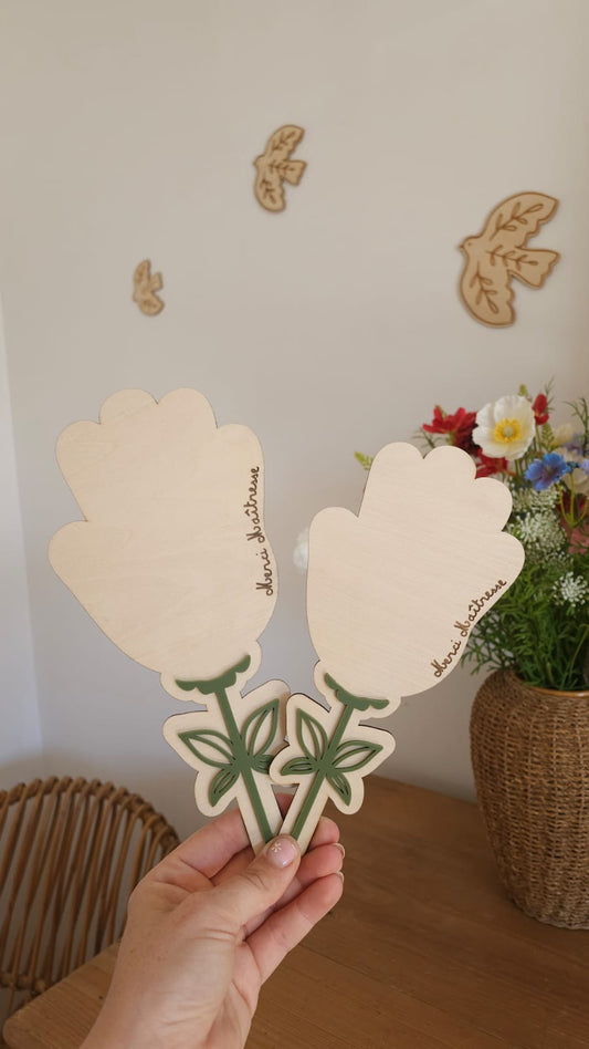 Fleur en bois à peindre – Cadeau Fin d'année avec empreinte de main - Nounou - Atsem - Maîtresse