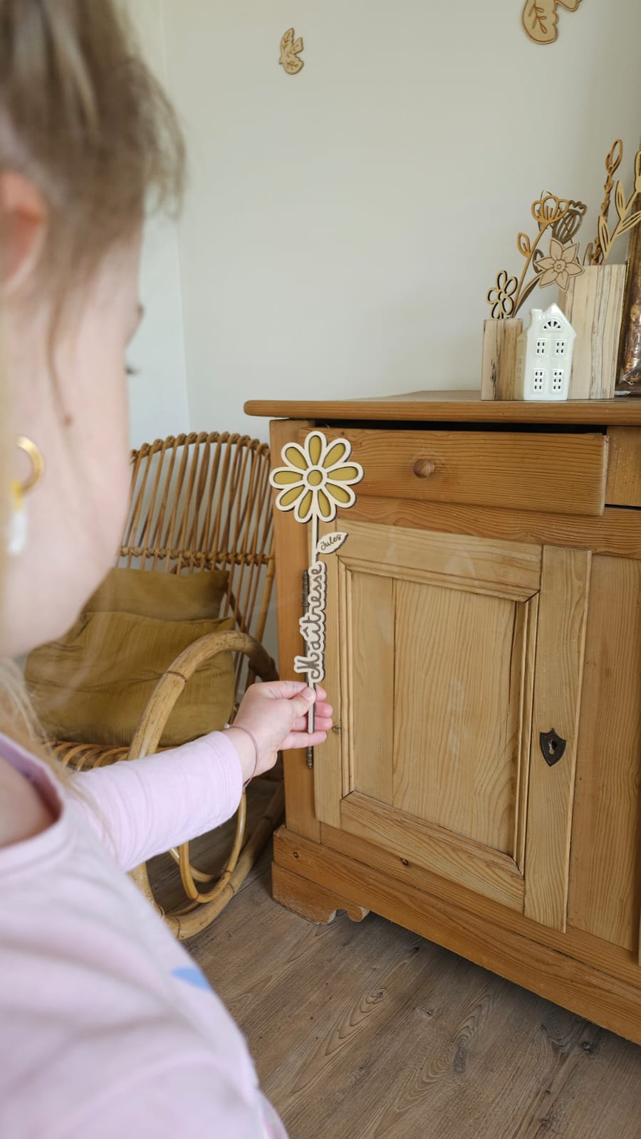 fleur en bois - fin d'année - Maîtresse - atsem - cadeau personnalisé- nounou