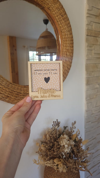 Cadre Polaroid en Bois Personnalisé - Fête des mamies - Mamies - Les petits coeurs à mamie - Les amours à mamie -