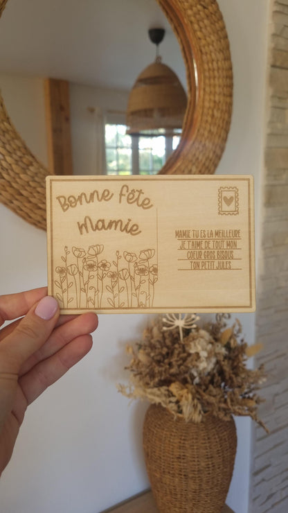 Carte postale en Bois Personnalisé - Fête des mamies - Mamies - Les petits coeurs à mamie - Les amours à mamie -